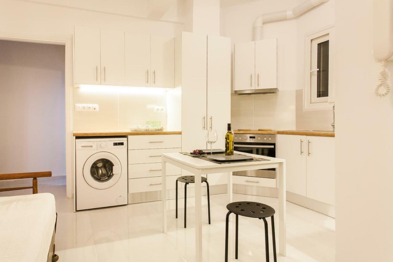 Classy Private Double Rooms In Apartment Next To Acropolis 雅典 外观 照片